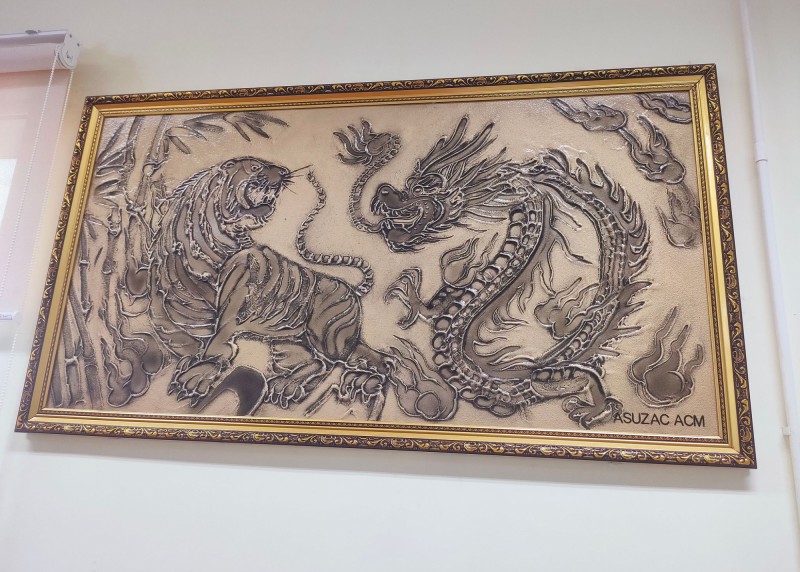 Cast Aluminum Tiger and Dragon Pattern Painting